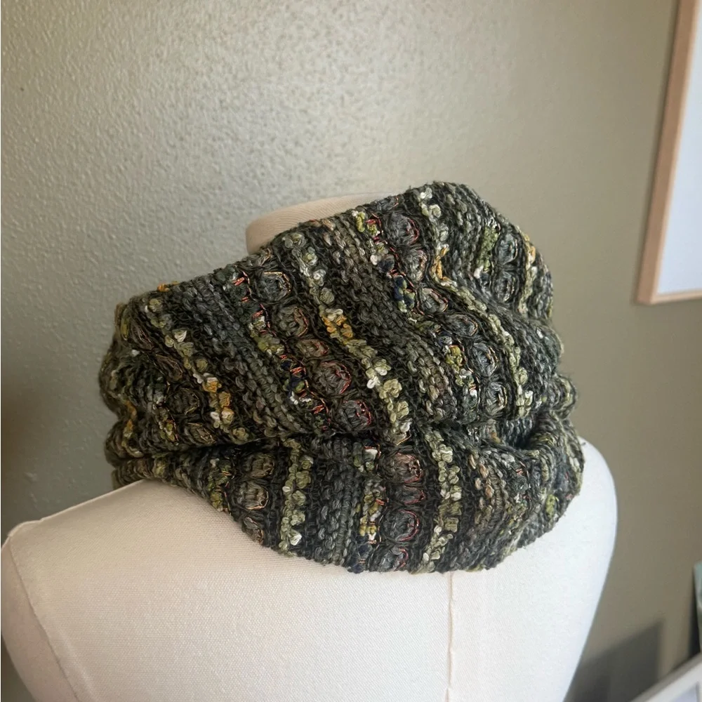 Madison 88 Multicolor Knit Copper Threads Scarf